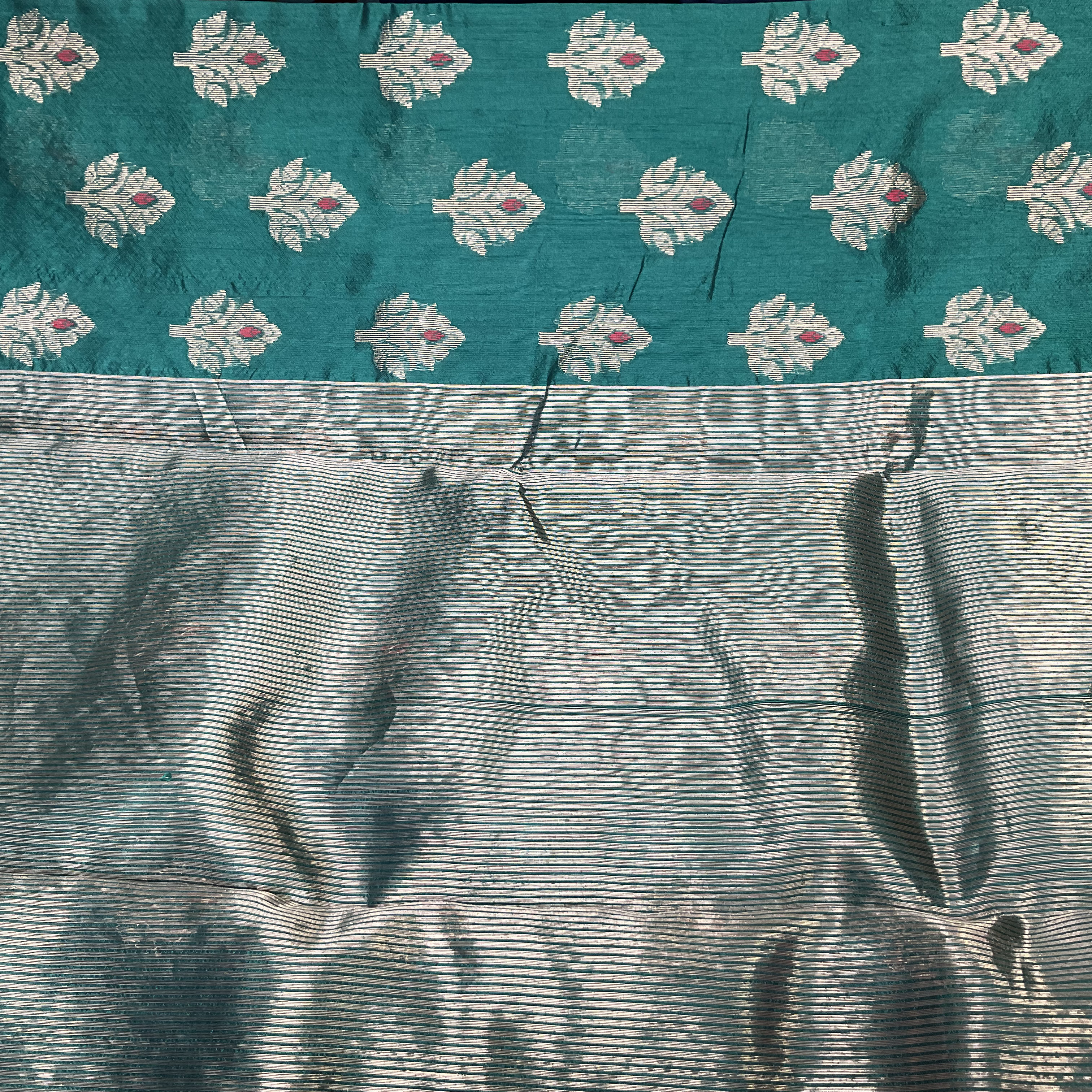 Zardozi embroidery detail 2